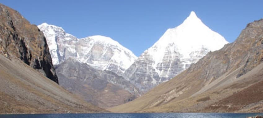 1422263283 chomolhari Trek